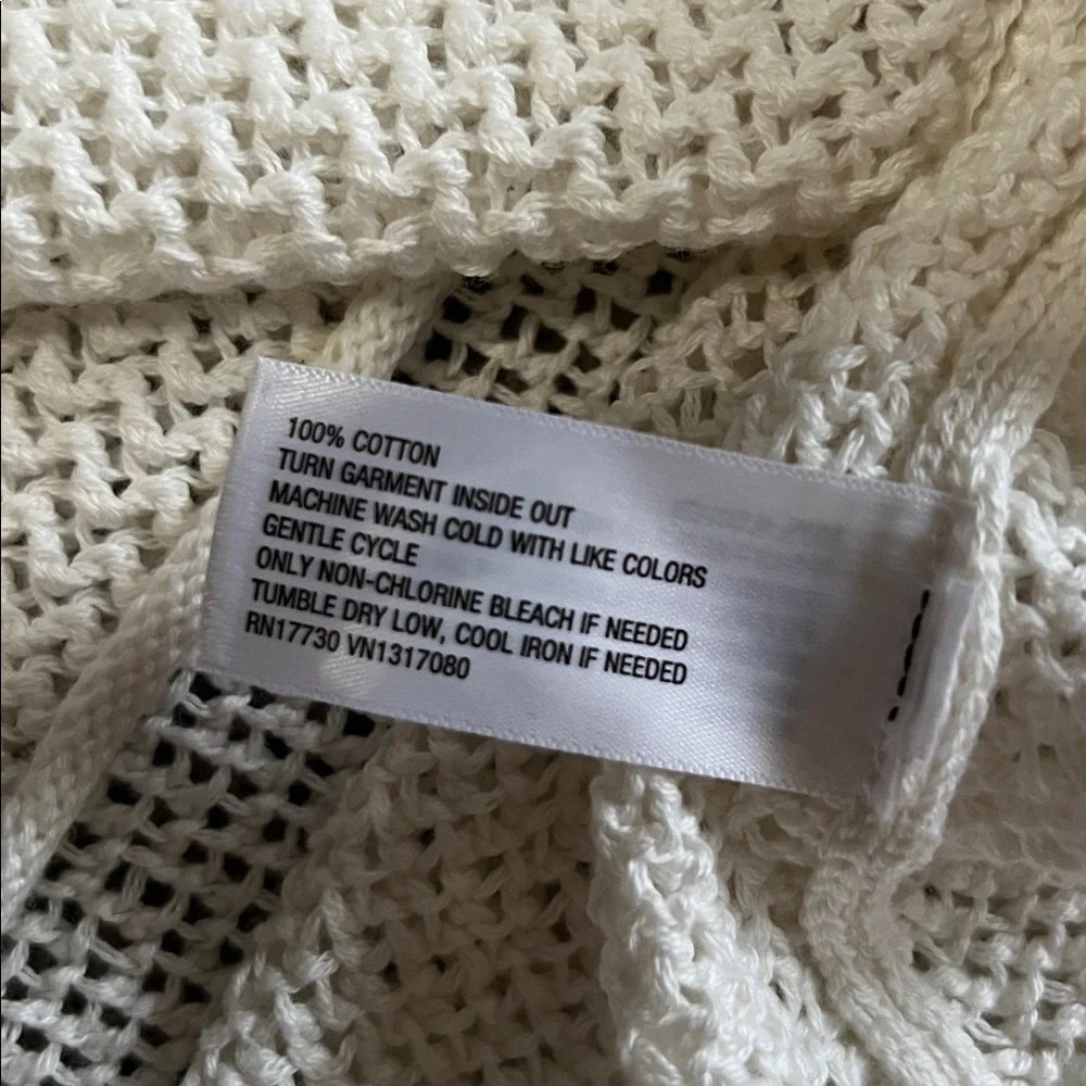 Wild Fable Medium V Neck Sweater - NWT - Picture 7 of 7